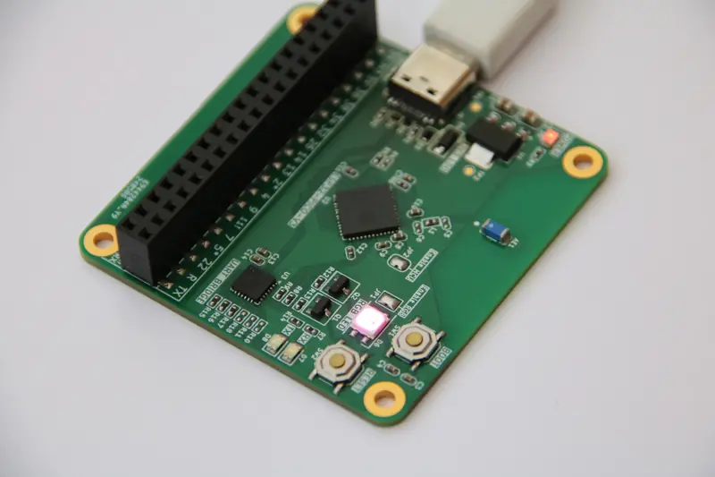 Assembled board (close-up, right side)